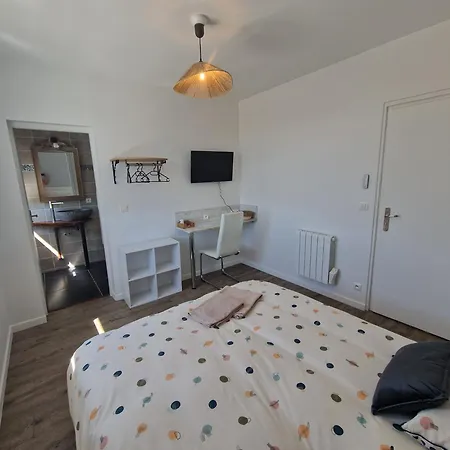 Bed and Breakfast Le Nid Cabailla 3*