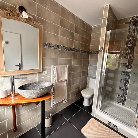 Bed and Breakfast Le Nid Cabailla 3*