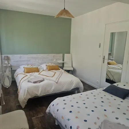 Le Nid Cabailla Bed and Breakfast 3*